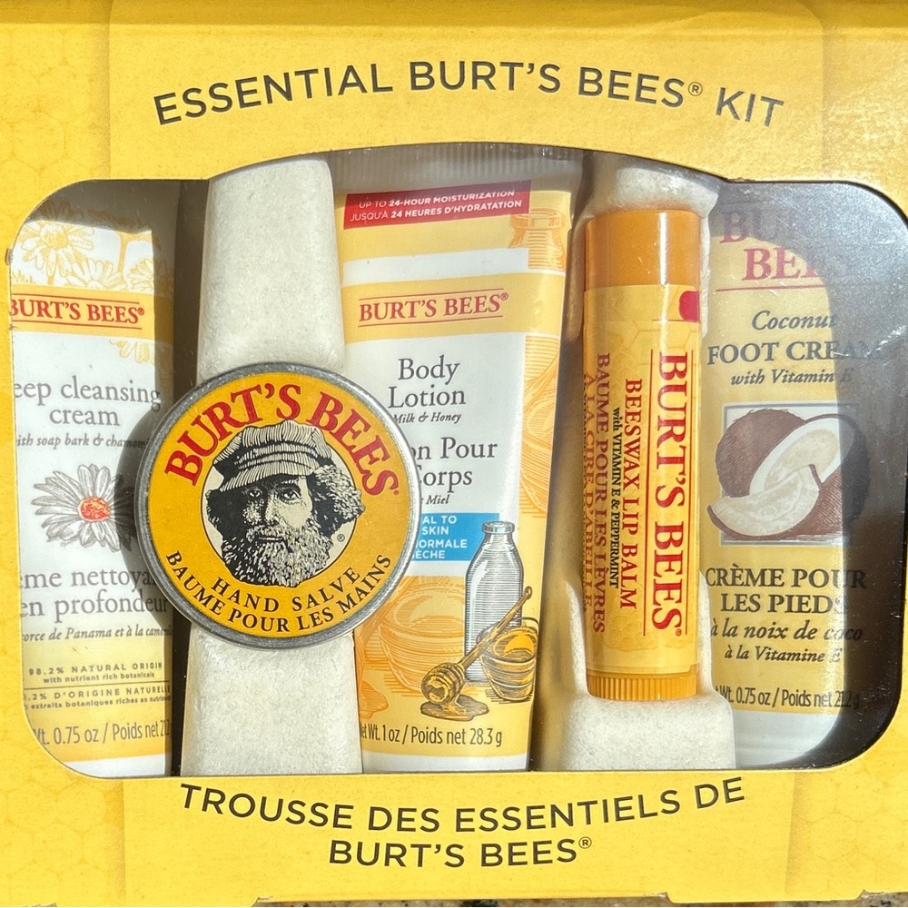 Burt’s Bees Essential Five Piece Kit - NWOT - A great gift idea!